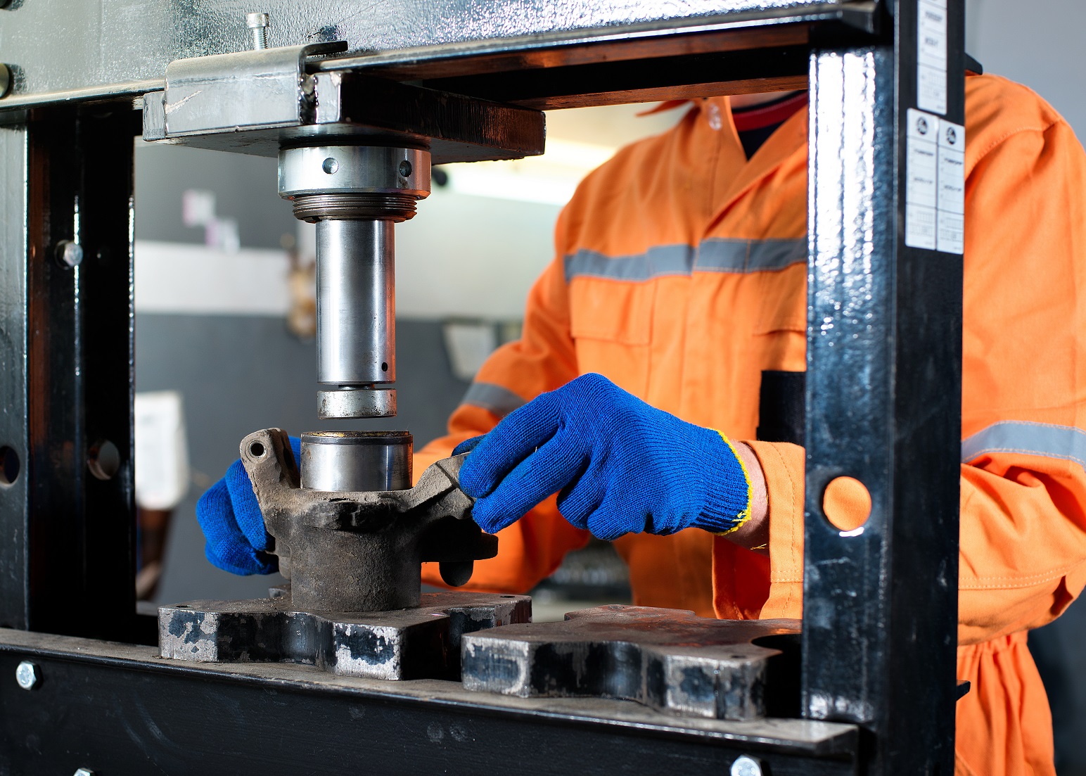 EtherCAT with FSoE for both machine control and safety control